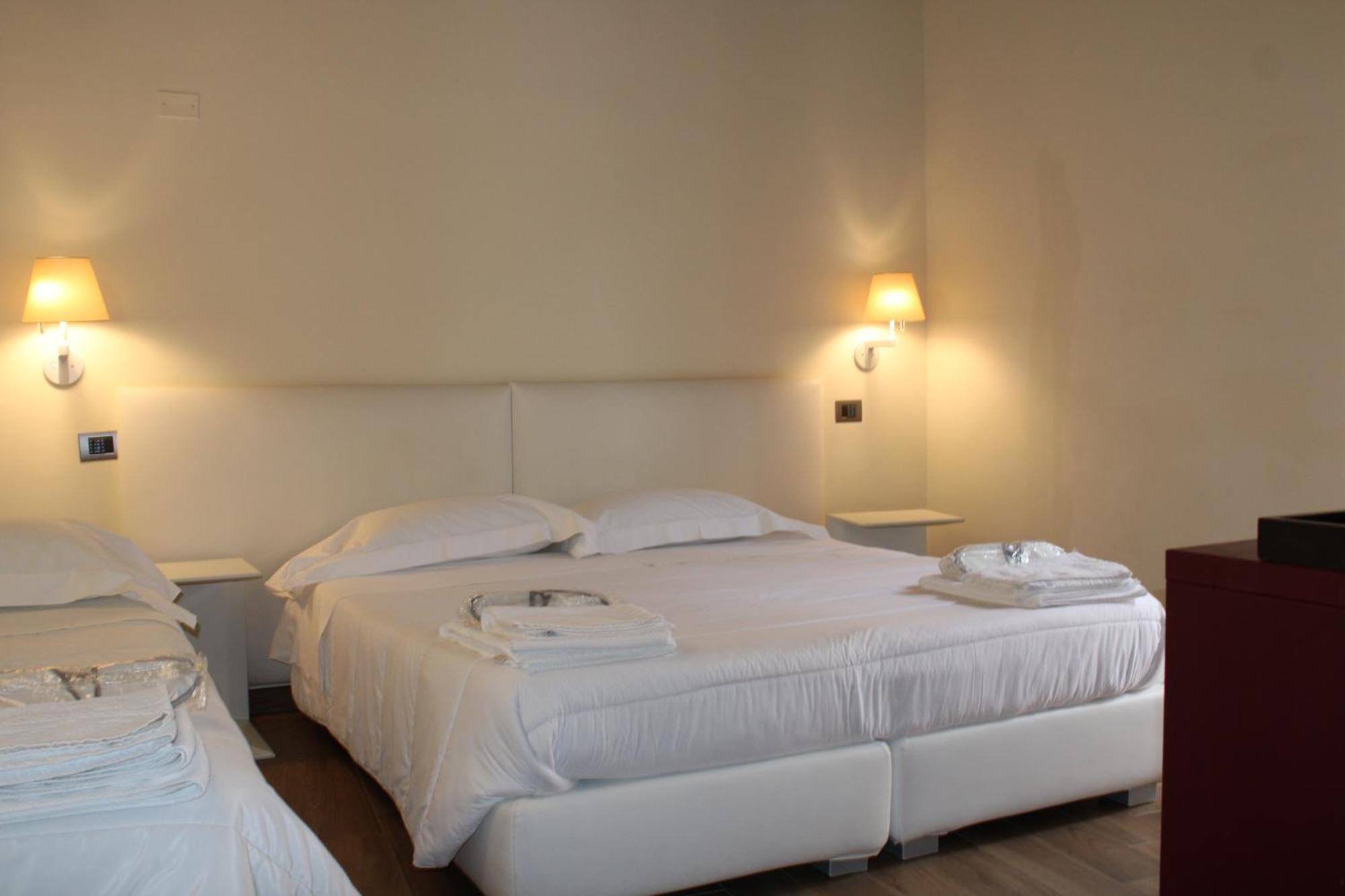 Il Borgo Ospitale - Albergo Diffuso Rotonda Esterno foto